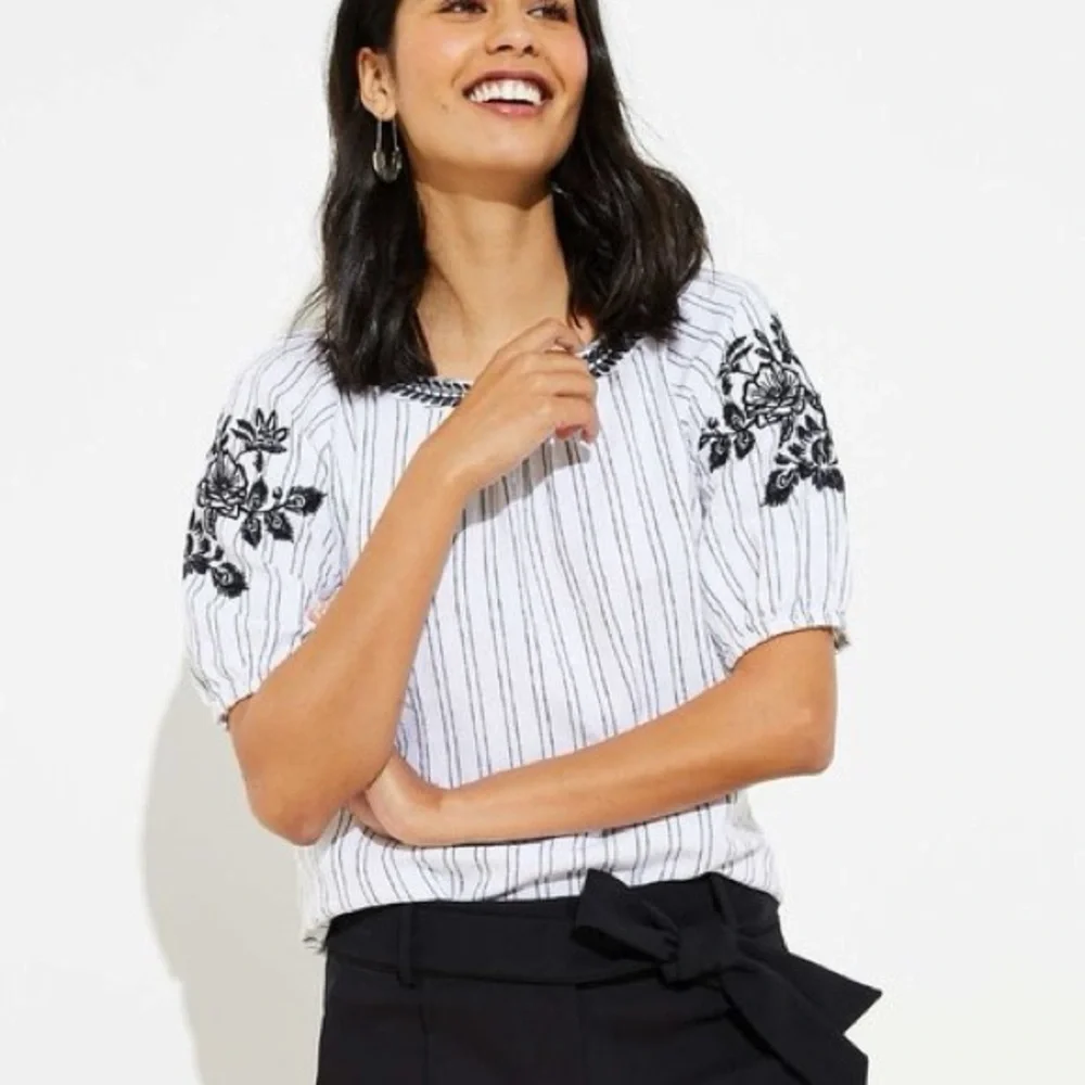 LOFT linen/cotton black white striped embroidered puff sleeve blouse Size S